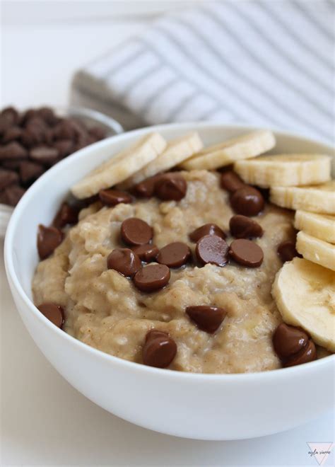 Oatmeal With Bananas Peanut Butter And Chocolate Chips