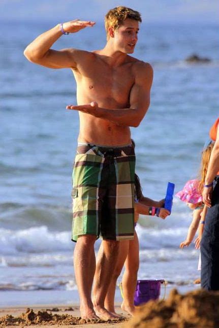 Justin Hartley Justin Hartley Shirtless Men Men S Swimsuits