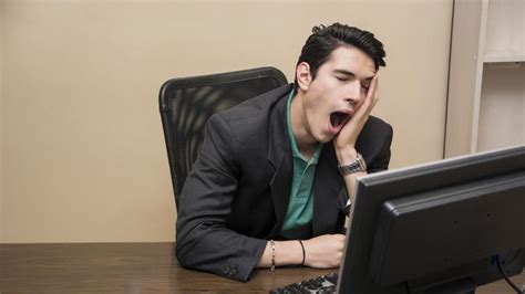 Are You A Serial Yawner At Work You Might Be Just Making Everyone Lazy Health Hindustan Times