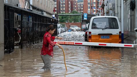 China S Capital Beijing Battered By Heaviest Rainfall In 140 Years News Headlines