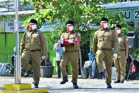 Senin, 17 agustus 2020 13:26 reporter : PKS Riau Gelar Upacara HUT RI ke-75 - DPW PKS Provinsi Riau