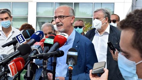 Migliorano anche lazio e veneto. Lopalco: "Forse Puglia zona gialla. Ma preferirei ...