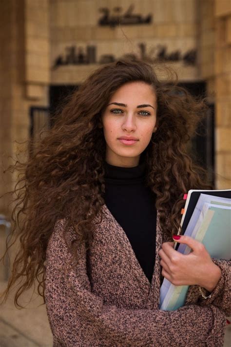 Palestina menerima pengiriman awal dosis moderna dari israel, membantu memulai program vaksinasi terbatas di tepi barat dan gaza. "Atlas of Beauty" Photographer Travels the World to ...