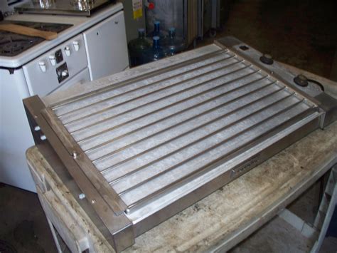 Used Roundup 50a 50 Hot Dog Roller Grill