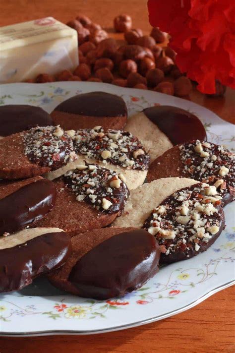 Hazelnut Shortbread Cookies The Daring Gourmet