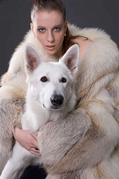 Fur Fashion Guide Pelz Pelzmantel Fotos