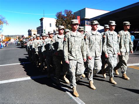 Nov 10 Veterans Day Parade Honors Native Prescott Veterans The Daily