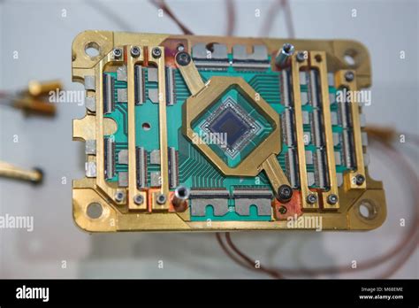 D Wave Systems Quantum Computer Hi Res Stock Photography And Images Alamy