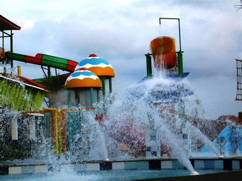 Wahana wisata air yang berlokasi di sukamantri panjalu ciamis ini merupakan tempat favorit bagi para pecinta wisata. Harga Tiket Masuk Wahana Air Pasir Lingkar Cilegon - Harga Tiket Masuk Wahana Air Pasir Lingkar ...