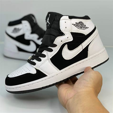 Giày Nike Jordan Trắng Đen Jordan Panda Cổ Cao Rep 11
