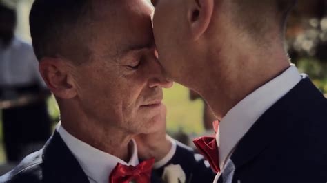 Watch Apples New Ad Supporting Same Sex Marriage In Australia Youtube