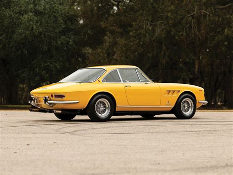 The name 330 refers to the approximate displacement of each single cylinder in cubic centimeters. RM Sotheby's - 1968 Ferrari 330 GTC by Pininfarina | Arizona 2019