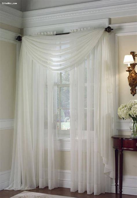 It's a cool idea to accentuate your bedroom, breakfast nook or closet space. Lovable Hanging Sheer Curtains Inspiration with Best 20 ...
