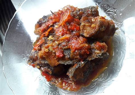 Resep kepiting saus pedas (spicy chilli crabs) ala singapore dan tips memilih kepiting yang segar & murah. Resep Olahan Lele Pedas : Resep Lele Pedas Kemangi ...