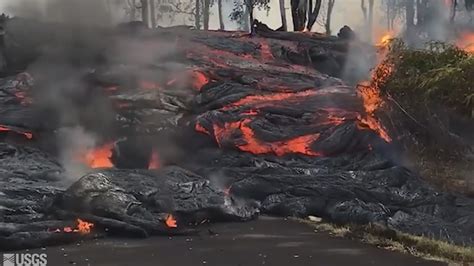 Video 2 Pm Eruption Update Leilani Lava Flow Forces Evacuations