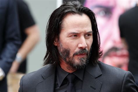 Keanu Reeves Donated 70 Of Matrix Wage To Cancer Research Charity