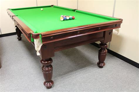 M1029 8 Ft Mahogany Snookerpool Table With Turned Legs