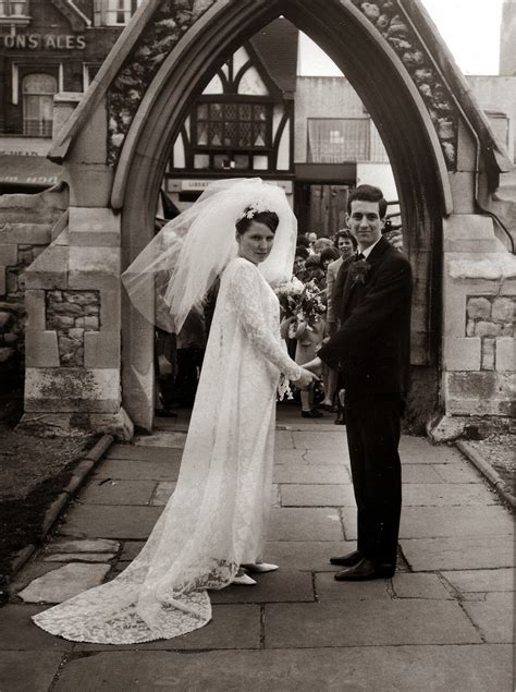 Chic Vintage Bride - Valerie Carter | Vintage bride, Wedding gowns vintage, Vintage wedding photos
