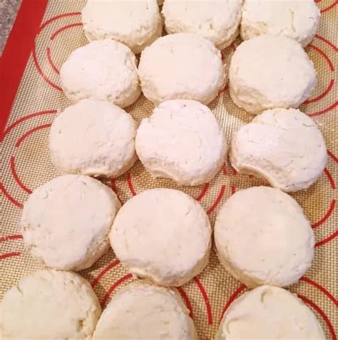 Easy Homemade Baking Powder Biscuits Norines Nest