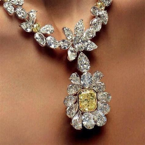 Jocelyne Beauregard On Twitter Diamond Jewelry Beautiful Jewelry