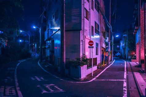 Nighttime Photos Of Tokyo Under The Glow Of Neon Lights Petapixel