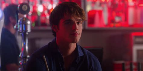 Get to know the cast, including their ages, where they're from. The Kissing Booth 2 cast ages: How old the characters are ...