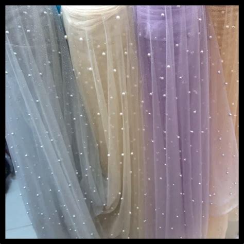 Halus jatuh (tidak kaku)kain dapat digunakan untuk membuat rok tutu, gaun/ dress, baju, kebayakain lembut, nyaman. Tile Kain - Coretan