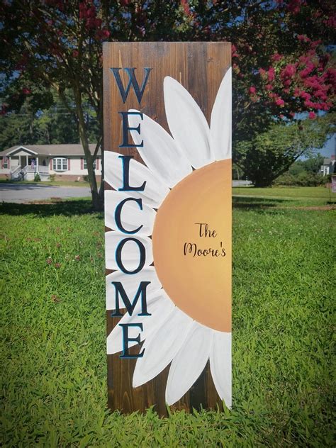 30 Welcome Sign With Flowers