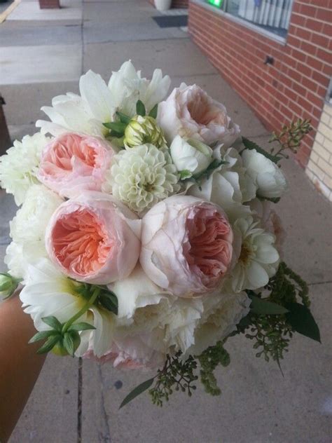 Whether your wedding style tends toward the tradition or the trendy, these bouquet options are a. David austin juliet roses bouquet | Bridal bouquet ...