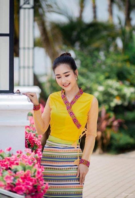 100 Shan Ideas In 2021 Traditional Dresses Myanmar Traditional Dress