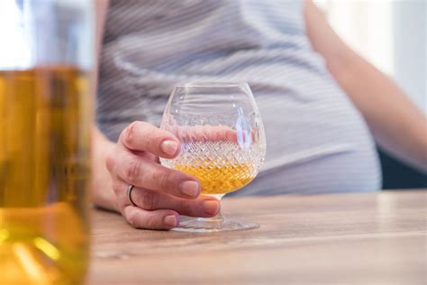 Alkohol in Schwangerschaft Folgen werden unterschätzt
