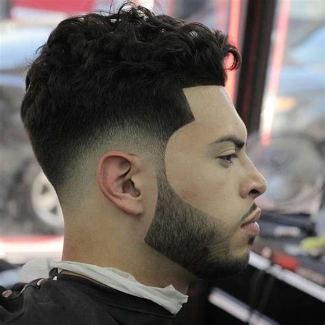 It is a taper within one or two inches of the hairline. 40 Cool Low Skin Fade Haircuts: Best Styles in 2018
