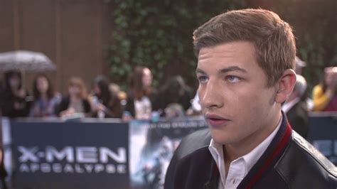 X Men Apocalypse Tye Sheridan Cyclops Red Carpet Movie Premiere