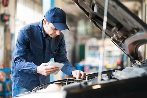 Tips To Choosing The Best Car Mechanic For Car Repairs ~ Creative Idea Hub