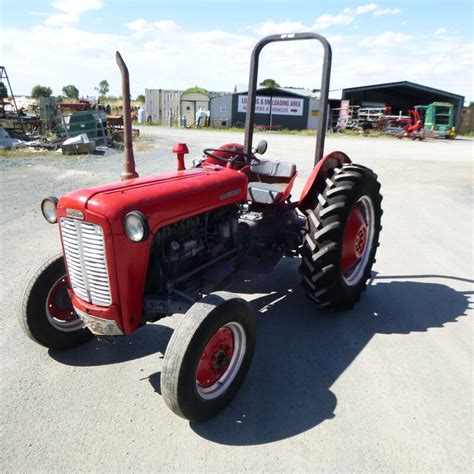 Used Massey Ferguson Mf35 Rops Tractor Konigs Shepparton Pty Ltd