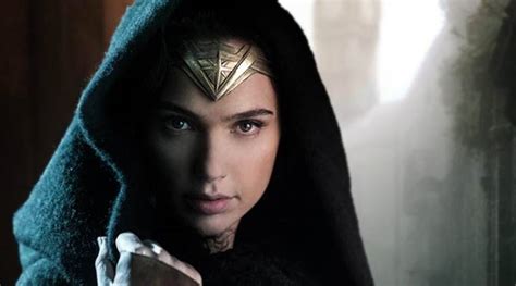 Gal Gadot Shares First Official ‘wonder Woman Picture Entertainment
