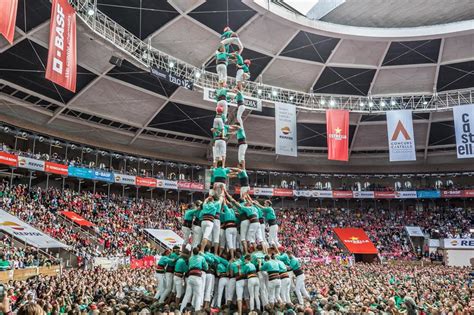 In Pictures Spains Incredible Human Tower Contest
