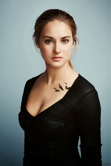 Fandomly Bookish Divergent New Tris Prior Character Still 5 Old