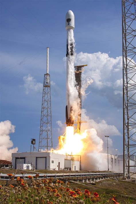 The word rocket can mean different things. Photos: Falcon 9 rocket launches from Florida with GPS ...