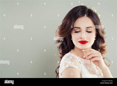 Beautiful Woman With Red Lips Makeup Portrait Stock Photo Alamy