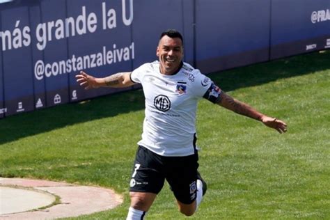 View all esteban paredes pictures. Esteban Paredes durísimo con los juveniles de Colo Colo ...
