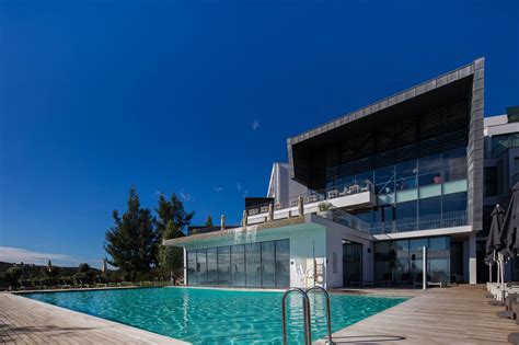 Pet friendly hotels in monchique. Monchique Resort & Spa reabre com novos donos