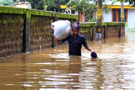 Severe Monsoon Flooding Kills 79 In Southern India