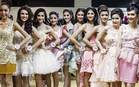 At The Miss Tiffanys Universe 2014 Transgender Beauty Pageant Asia News Asiaone