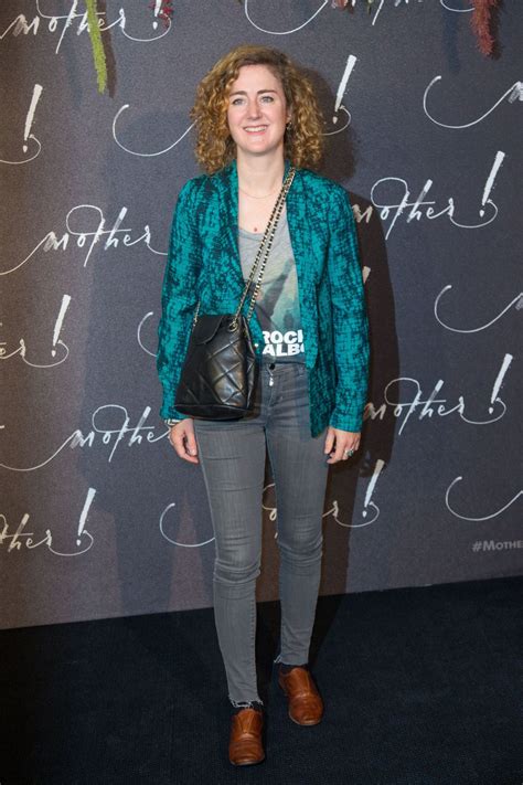 Now offering brunch, dinner, and cocktails to go. Josephine de Meaux - "Mother!" Premiere in Paris 09/07 ...