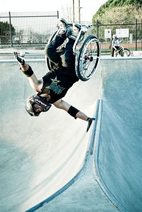 盘问 坐着就不能滑板了吗？sit‘nskate创始人david Lebuser讲述他的轮椅滑板梦腾讯新闻