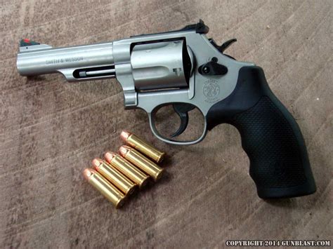 Smith And Wesson Model 69 Combat Magnum Five Shot 44 Magnum Revolver
