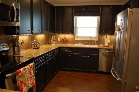 This shows different kitchen cabinet options. Musings of a Farmer's Wife: Kitchen Remodel Pictures!