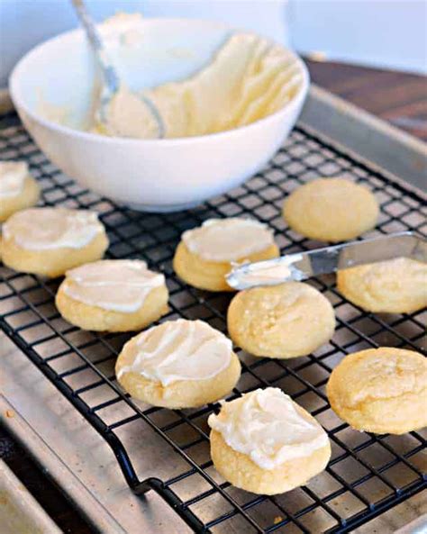Vanilla Melt Away Cookies — Bless This Mess