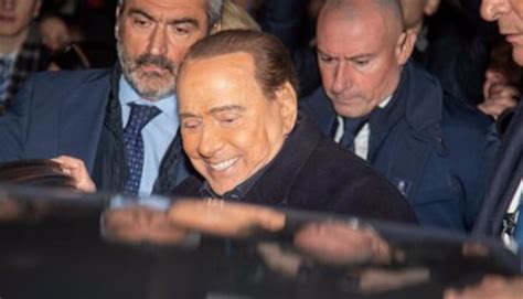 Ingresado De Nuevo Silvio Berlusconi En El Hospital Grupo R Multimedio
